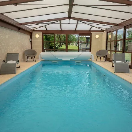Les Orchidees Avec Piscine & Bed & Breakfast Vaudelnay